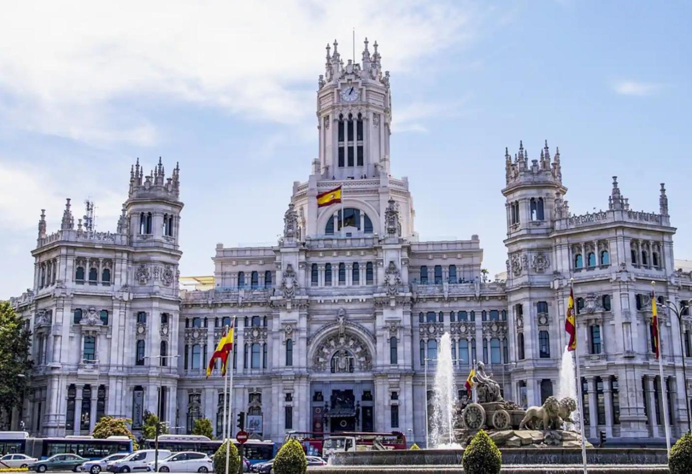 Estudio Con Vistas Alcalaretiro Madrid Exterior photo
